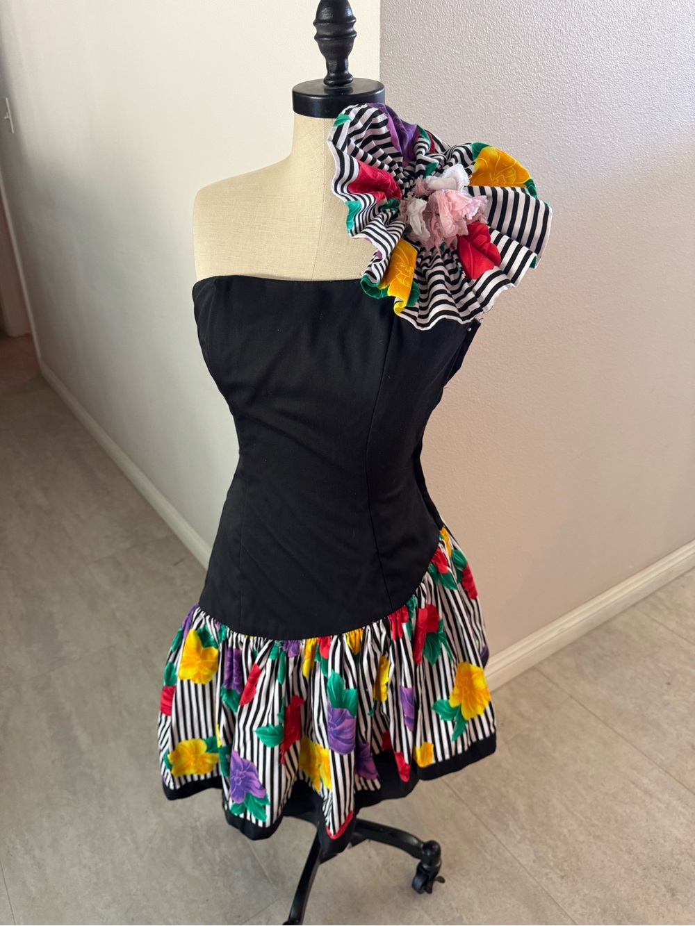 Victor Costa Black One-Shoulder Mini Dress with Multicolor Floral Accents